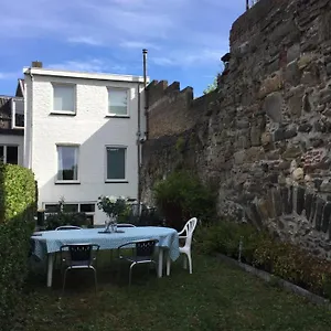 2* Frühstückspension De Stadswal